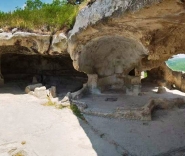 Эски-Кермен - пещерный храм "Судилище"
