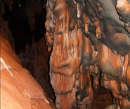 Натёки в Скельской пещере