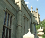 Северный фасад Воронцовского дворца в английском тюдоровском стиле